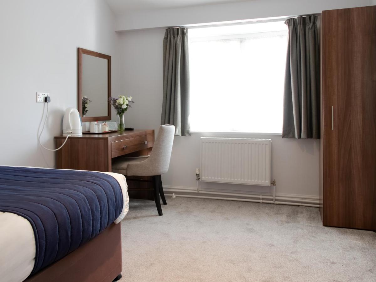 The Holt Hotel Steeple Aston Экстерьер фото